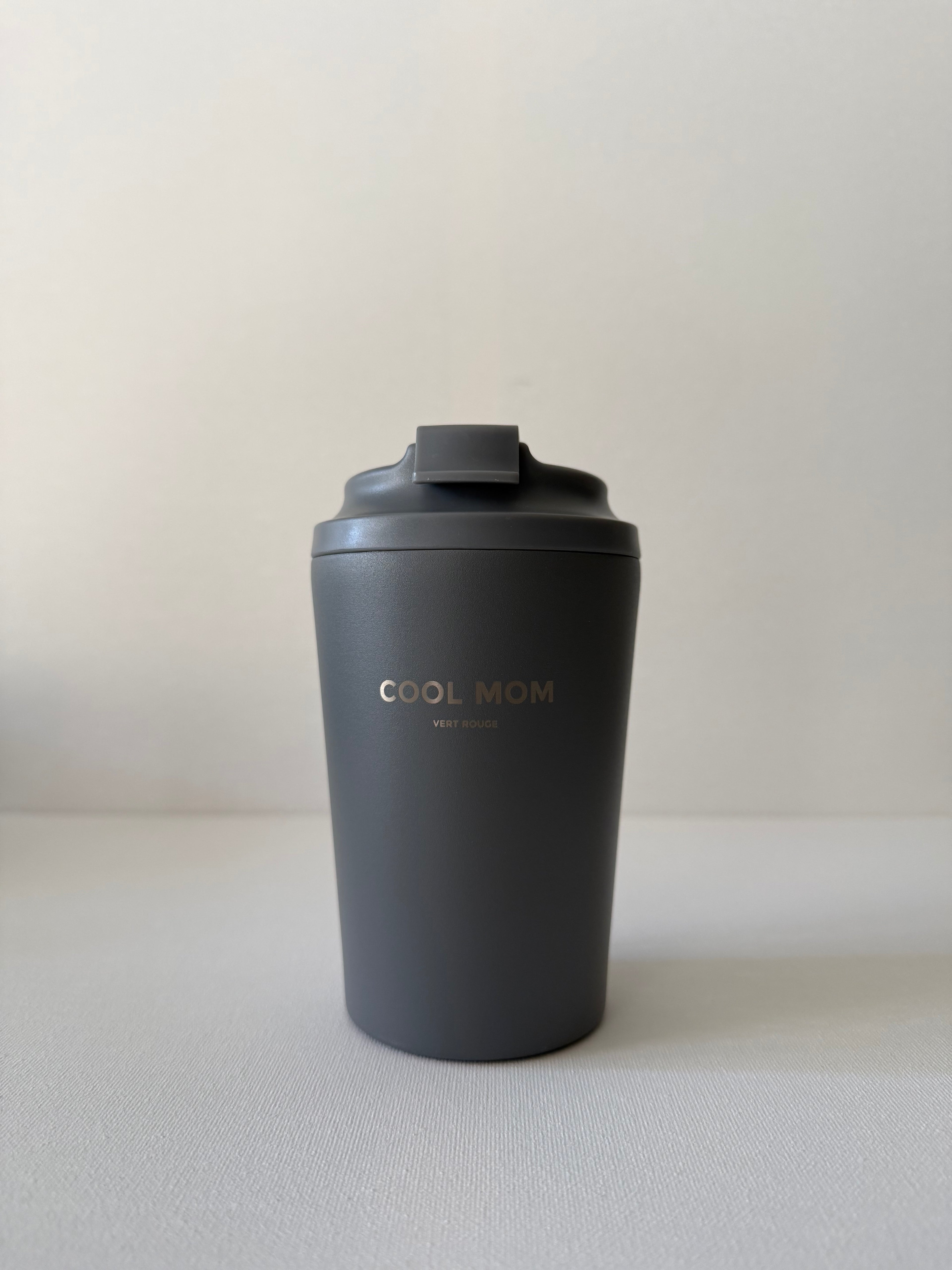 Black COOL MOM travel mug